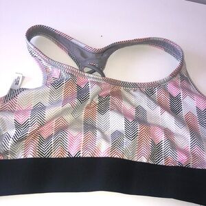 𝅺Victoria’s secret wireless sports bra L